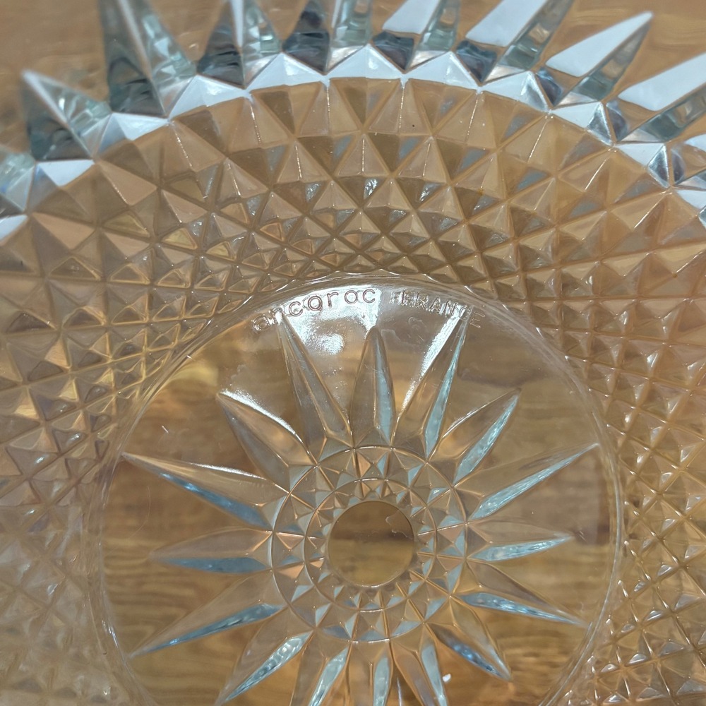 Arcoroc France Glass Serving Bowl Diamond Cut Starburst Pattern Clear‎ 8 inch - Picture 2 of 9